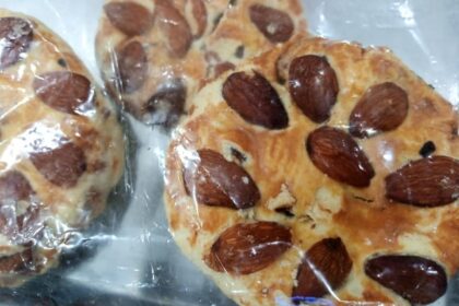 khalifa bakers almond nan khatai